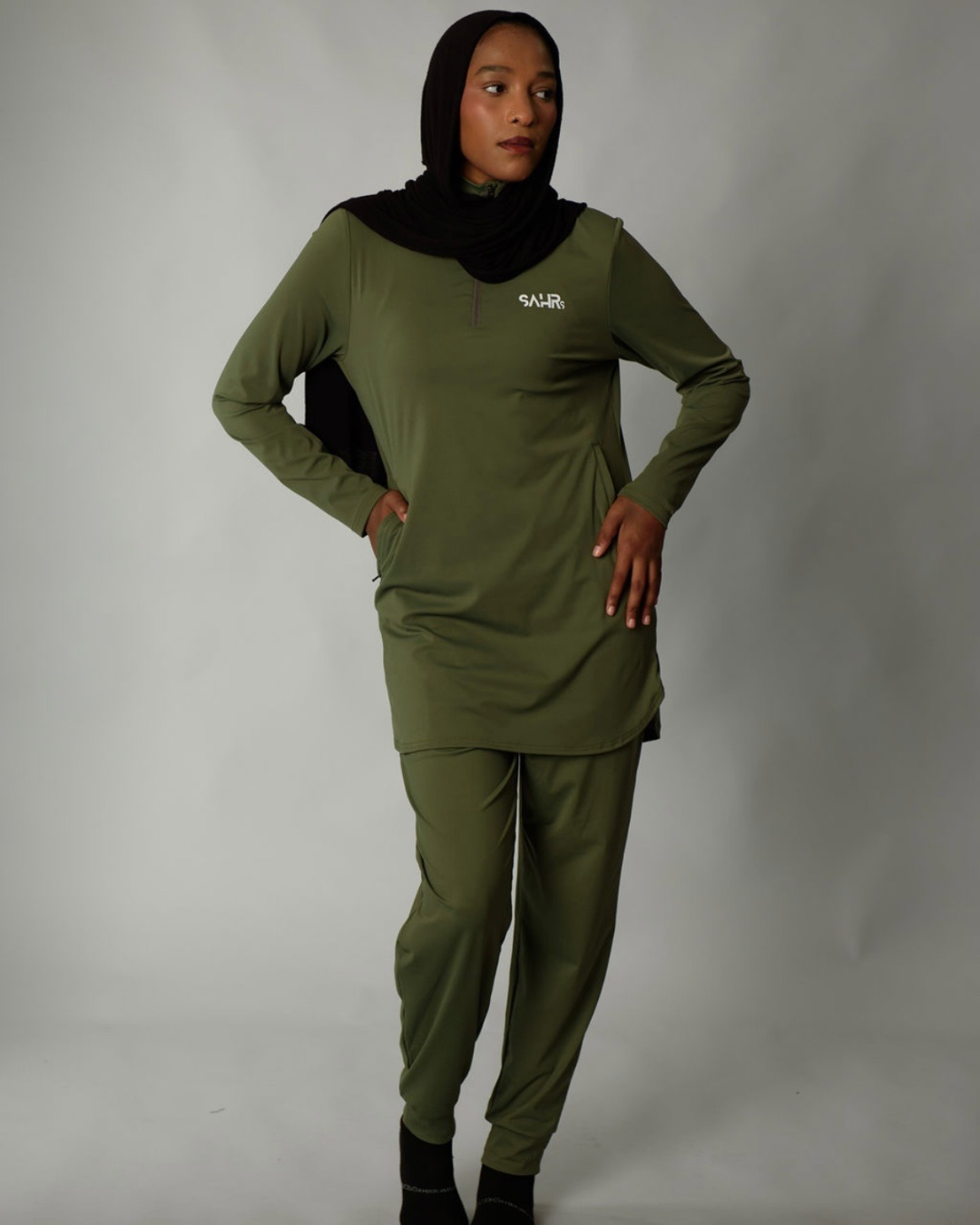 Training Quarter Zip Fitted Top – Olive