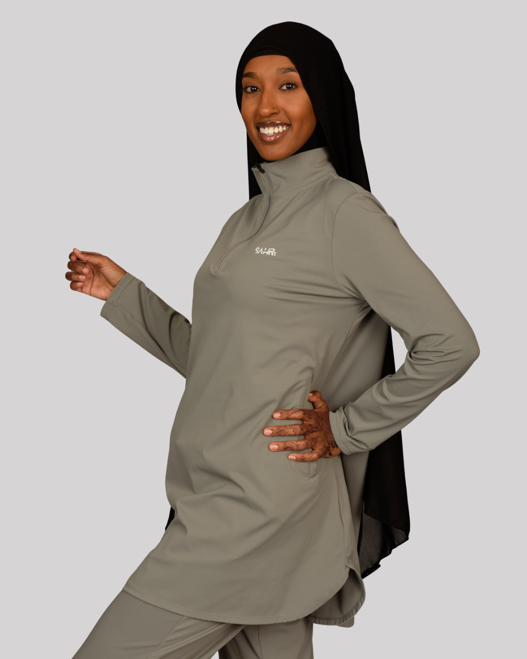 Loose Performance Top 1/4 Zip – Gray
